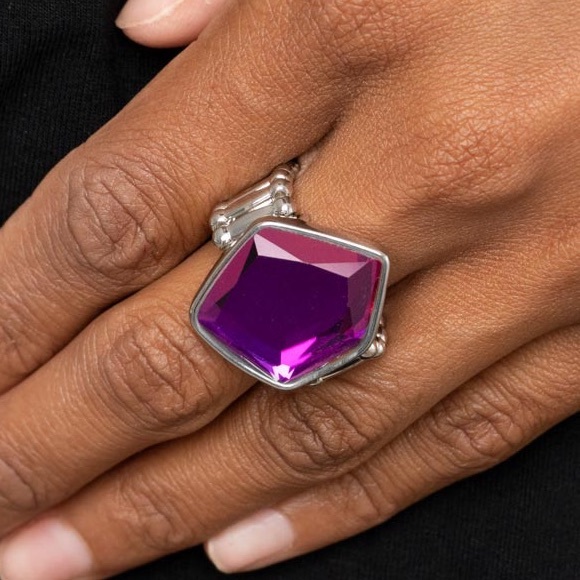 jewelry Jewelry - NWT Purple & Silver Geometric Ring(Last One)